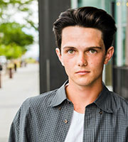 Spencer Curtis headshot