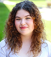 Connie Buhl headshot