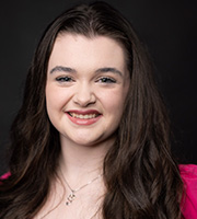 Lauren Huserik headshot