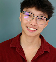 Mouahlou 'Lou' Xiong headshot